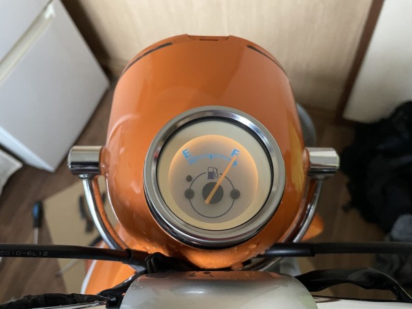 レッツ4パレット スピード＆ガソリンメーターのライトをLED化 : おじ