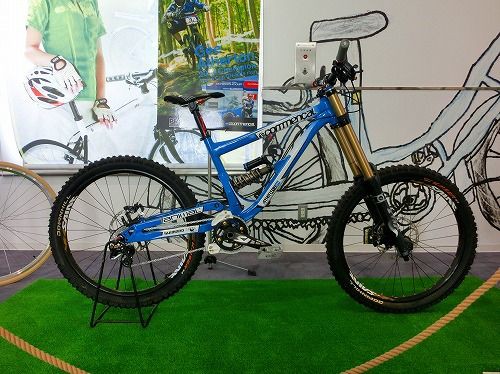 自転車博物館サイクルセンター : 知音の旅人