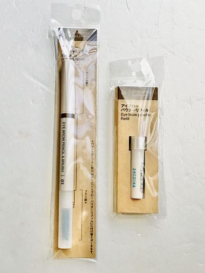 1,880円：無印良品 アイブロウ ペンシル＆ブラシ パウダー