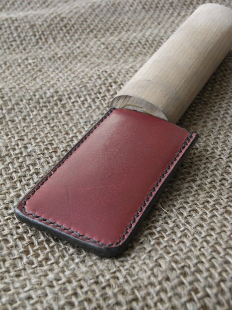 革包丁ケースをやっと作り終えた ビジネスアイテム好きが 趣味で革細工