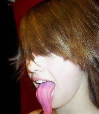 舌の長い女たち らばq