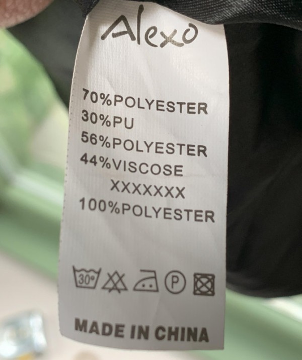 服の生地は何01