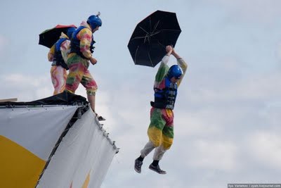 ちっとも飛びそうにない ロシアの鳥人間コンテスト らばq ちっとも飛びそうにない ロシアの鳥人間コンテスト らばq