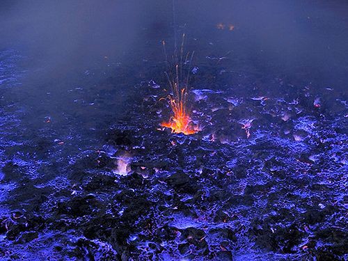 信じられない 火山が青く燃えるだって エチオピアのダロル火山を見た人々の反応 らばq