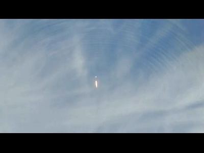 ソニックブームが見えた ロケットが音速を超える際に放った美しい波紋