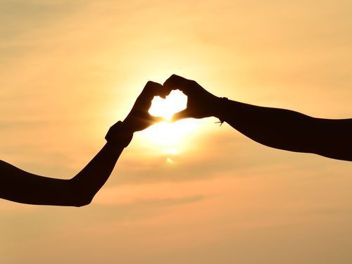 初めての相手と結婚していたら 幸せになってたと思う 赤裸々な回答いろいろ らばq