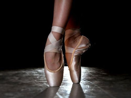 すごい これがプロのバレリーナの素足なんだ らばq すごい これがプロのバレリーナの素足なんだ らばq