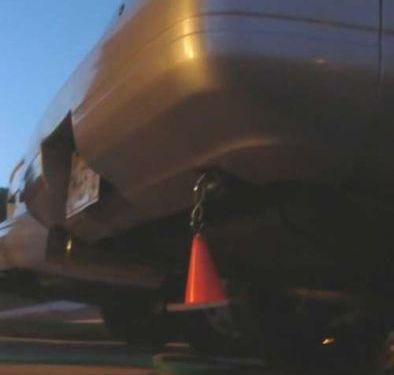 こんなものまで 車の後ろにひっそりとぶら下がったマスコットやアクセサリの写真24枚 らばq