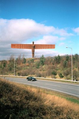 ラピュタに出てきそうな巨大な北の天使 エンジェル オブ ザ ノース らばq