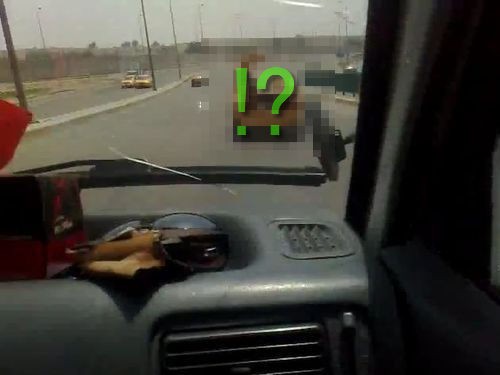 ありゃなんだ イラクで目を疑うような車が走っていた 動画 らばq