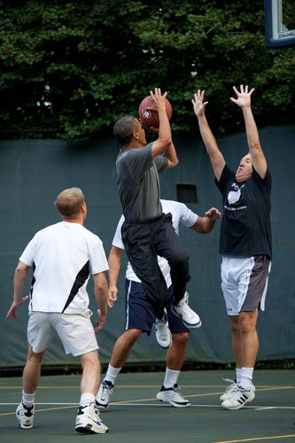 カッコいい オバマ大統領のバスケ姿がクールだと話題に らばq