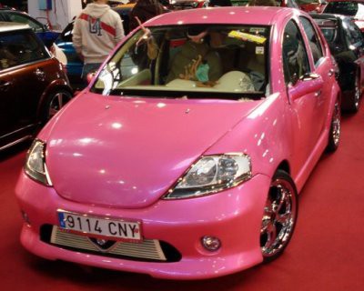 好きな車の色でわかる性格診断 らばq