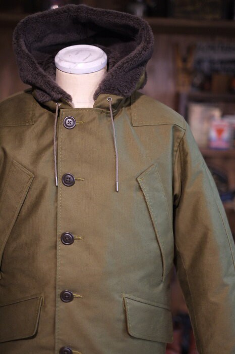 TROPHY CLOTHING “B-9 TR.MFG” : SHOPのブログ - Lahaina