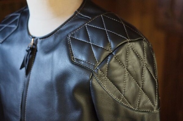 納めさせていただきました。 LANGLITZ LEATHERS 