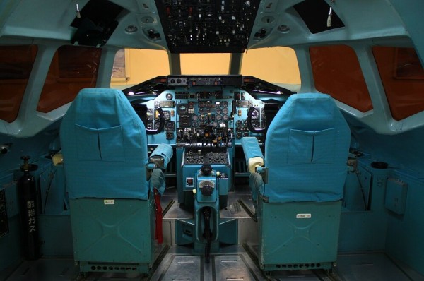 【希少】DC-9 計器板 コックピット 実装品 レジ番あり　航空 希少】DC-9 計器板 コックピット 実装品 レジ番あり 航空（希少