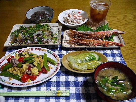 夕食 かつおのたたき 赤海老の塩焼き スナップえんどうの炒め物 The Last Sasurai 自炊ニストの食卓