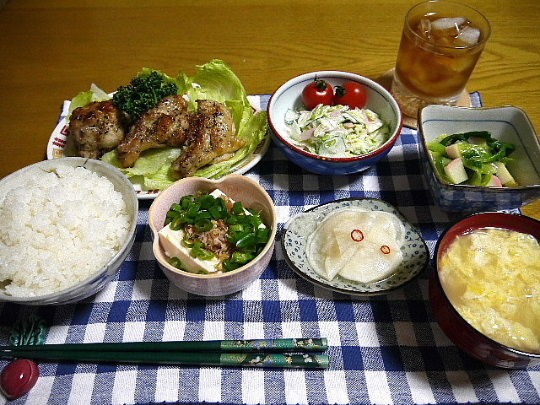 夕食 鶏手羽元のグリル レタスとハムのサラダ わけぎぬた The Last Sasurai 自炊ニストの食卓