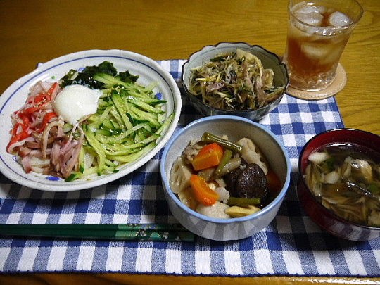夕食 冷やしうどん 筑前煮 みょうがとじゃこの和え物 The Last Sasurai 自炊ニストの食卓