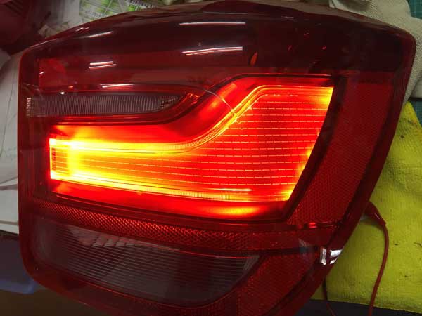 BMW F20純正ＬＥＤテール修理♪ : つれづれなるままのLED Factory店長