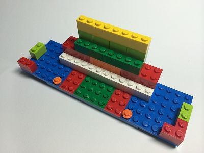 Legoblockでスマホスタンド作ってみました クリエイティブを伸ばすlego日記