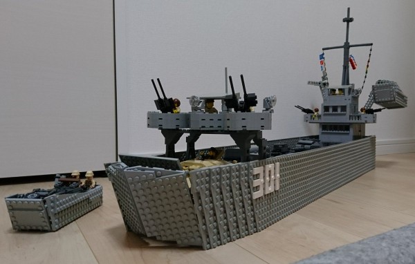 作品紹介】とにーさんの揚陸艦と揚陸艇 : Brick Ship情報専用＆航海日誌