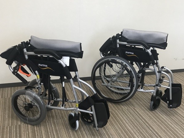 WC-NJ01751)ラックヘルスケア エルゴライト 軽量 介助式 車椅子 新しい