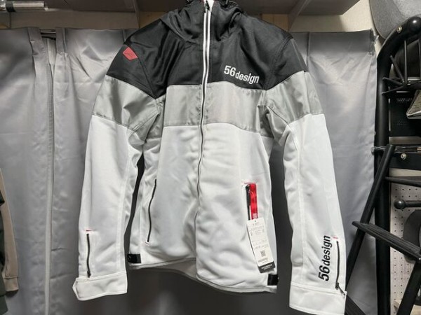 56design カフェラテメッシュパーカージャケット クシタニ