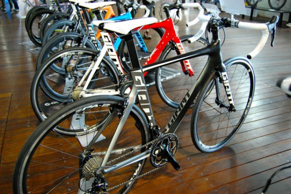 GIANT ジャイアント TCR 2015 GIANT ジャイアント TCR 2015 Giant TCR Advanced TDF (2015) Specs