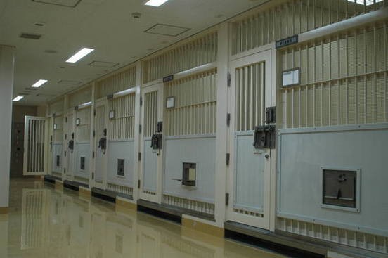 警察に逮捕されてしまったらどうなる 多言語翻訳 Samurai Global 多言語のススメ