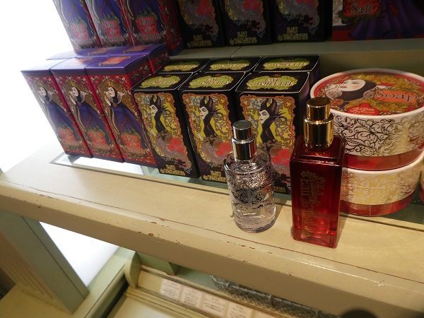 東京ディズニーランドの香水のお店 ラ プティート パフュームリー ひとりディズニー 大人の時間