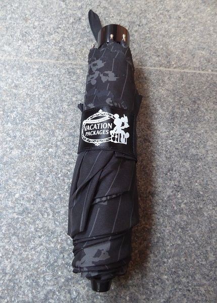 バケーションパッケージの新しくなった折りたたみ傘（晴雨兼用