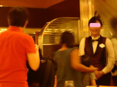 パティシエ ミッキーとパフェ In アンバサダーのエンパイアグリル 夏休みイン４日目 Little Women ディズニーへ行く