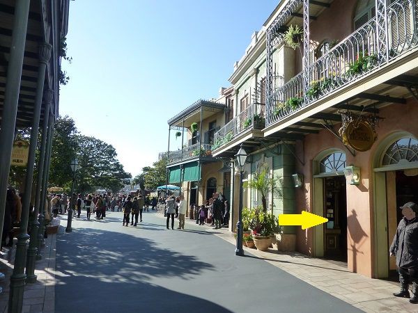 ランドのラ プティート パフュームリー 香水のお店 と海賊のお店で買ったもの Little Women ディズニーへ行く
