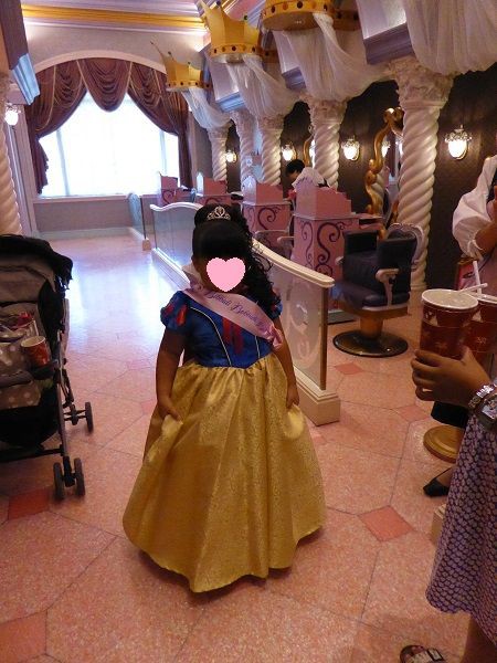ビビディ・バビディ・ブティックで白雪姫になる ～ハロウィン