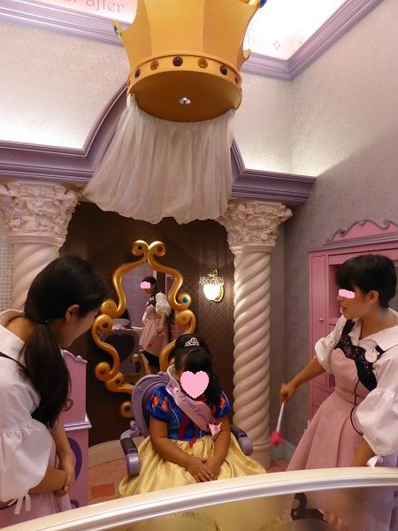 ビビディ・バビディ・ブティックで白雪姫になる ～ハロウィンイン