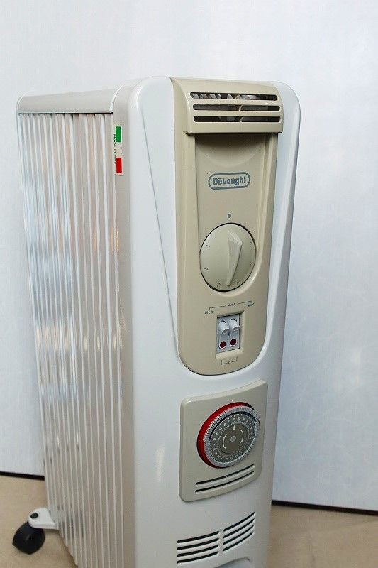 デロンギオイルヒーター タイマーを修理する 1 : リビングでDIY