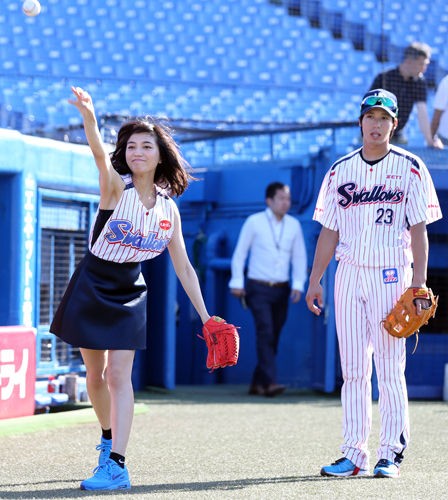 爽やか 山田哲人と川口春奈のツーショットｗｗｗｗｗ なんj まとめては いかんのか