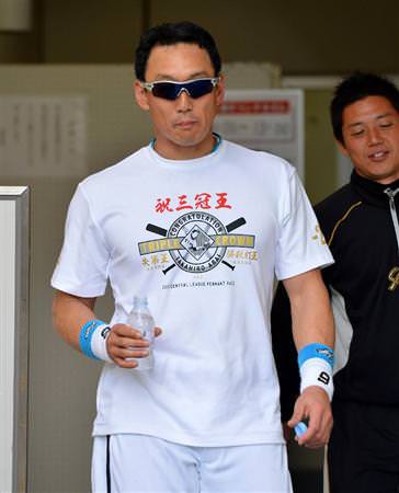 新井貴浩 2200安打 319本塁打 1299打点 242併殺 金本知憲 2539安打 476