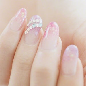 ガールズニュース 短くても楽しめる この冬 人気の ショートネイル デザイン7選 Naturalbeauty Com