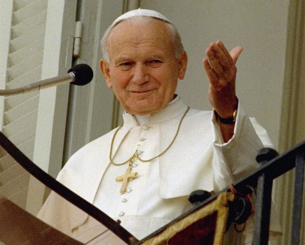 John-Paul-II-1989