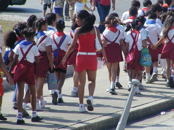 Cuban_school_children