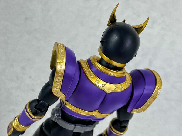 フィギュアライズスタンダード 仮面ライダークウガ:タイタン&ライジングタイタン Amazon.co.jp: 仮面ライダークウガ タイタンフォーム