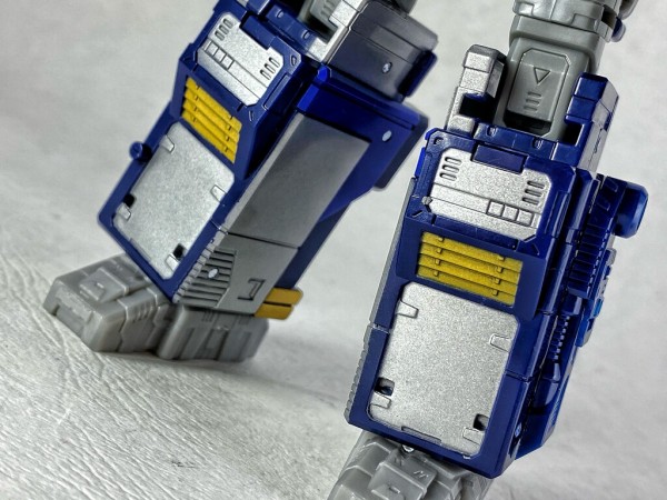 トランスフォーマー WFC-14 サウンドウェーブ レビュー : えるけーえぬ