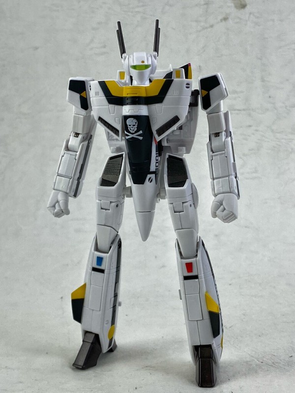 ハイメタル　バルキリー ホワイト スタンド付き HI-METAL R VF-1S スーパーバルキリー (一条輝機) レビュー(前半