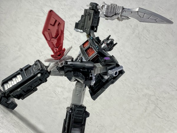 トランスフォーマー WFC-16 ネメシスプライム レビュー : えるけ