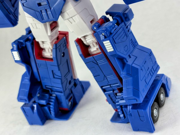 トランスフォーマー SS-119 ウルトラマグナス レビュー : えるけ