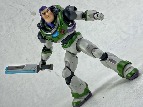 S.H.Figuarts バズ・ライトイヤー(アルファ・スーツ) レビュー