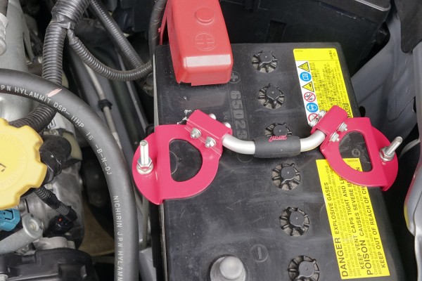 STI バッテリーホルダー ST82182ST000 赤 STI バッテリーホルダー ST82182ST000 : オートバックスYahoo