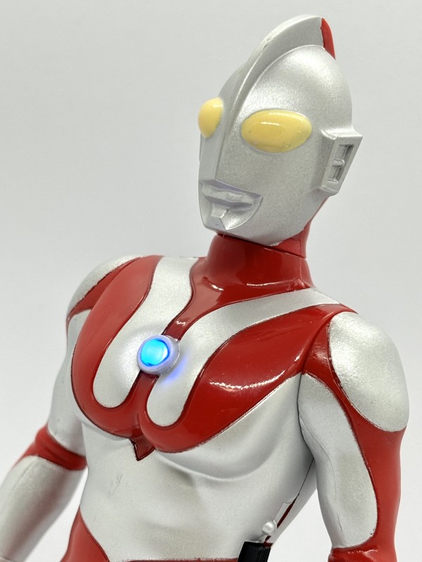 136. サラウンド鳴動確認 ラナ製 BIGサイズ ウルトラマン 貯金箱 Z⁄X