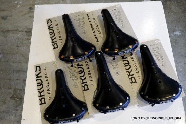 BROOKS レザーサドル Amazon | BROOKS レザーサドル 細身で美しいクロムメッキレール